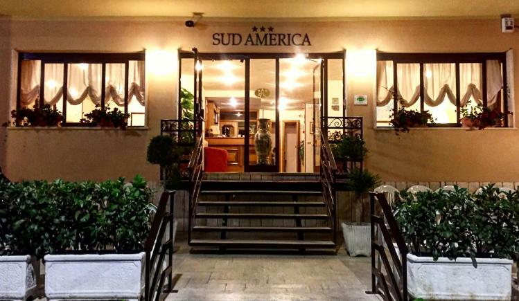 Hotel Sud America Fiuggi Bagian luar foto